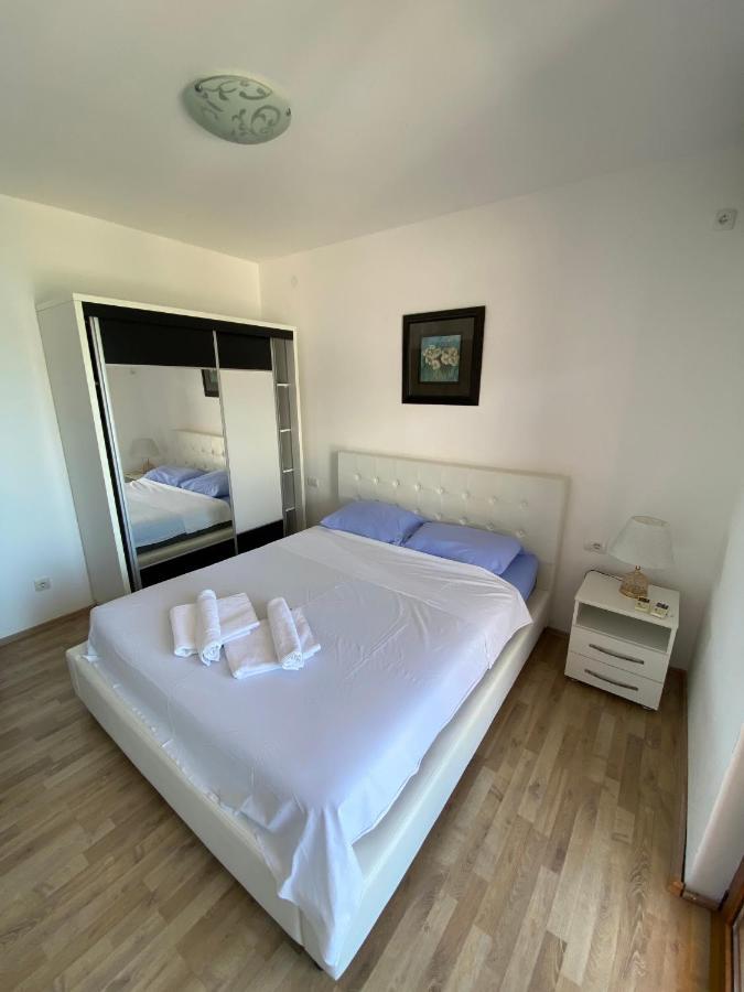 Apartments Family Tivat Zewnętrze zdjęcie