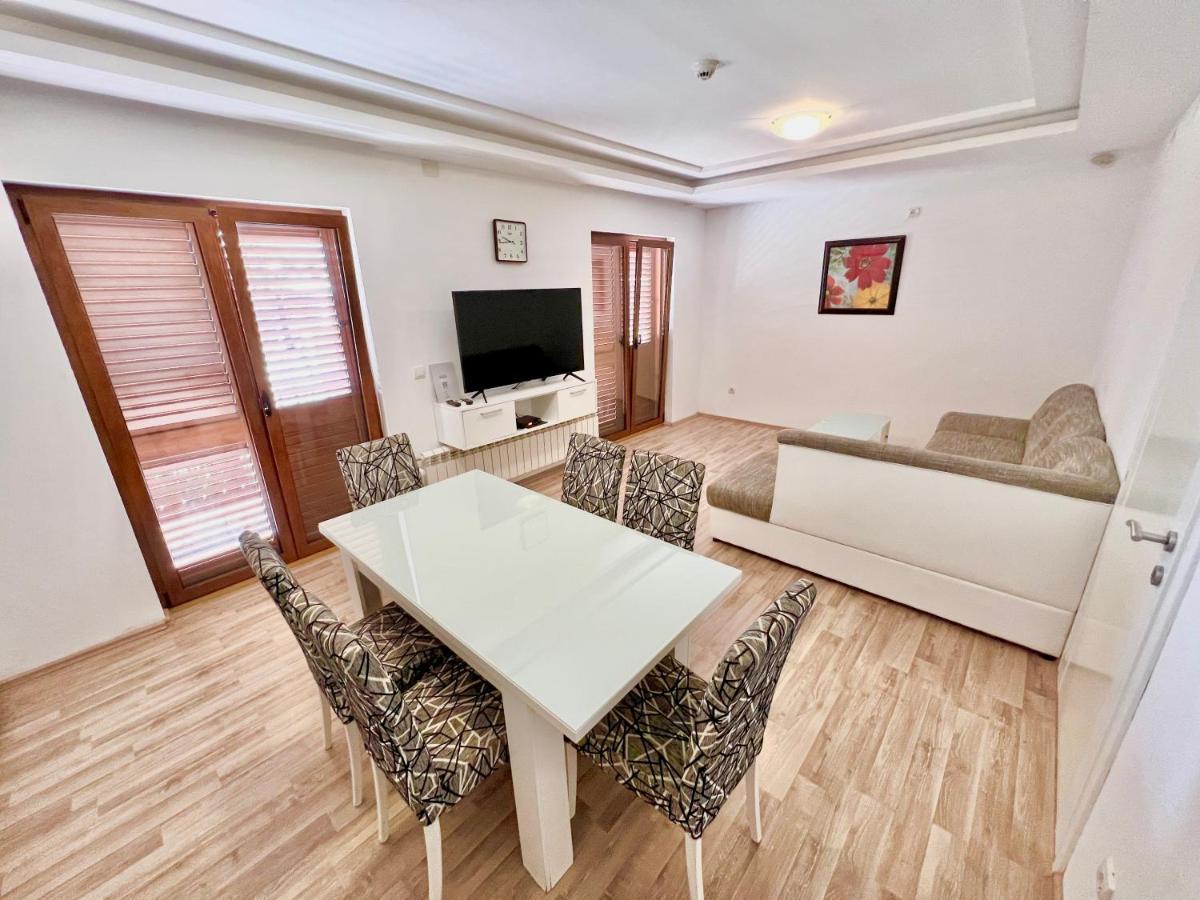 Apartments Family Tivat Zewnętrze zdjęcie